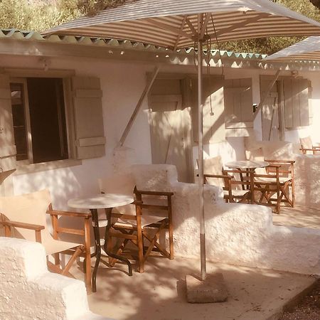 Barreira Beachfront Rooms 6 Каламата Екстер'єр фото