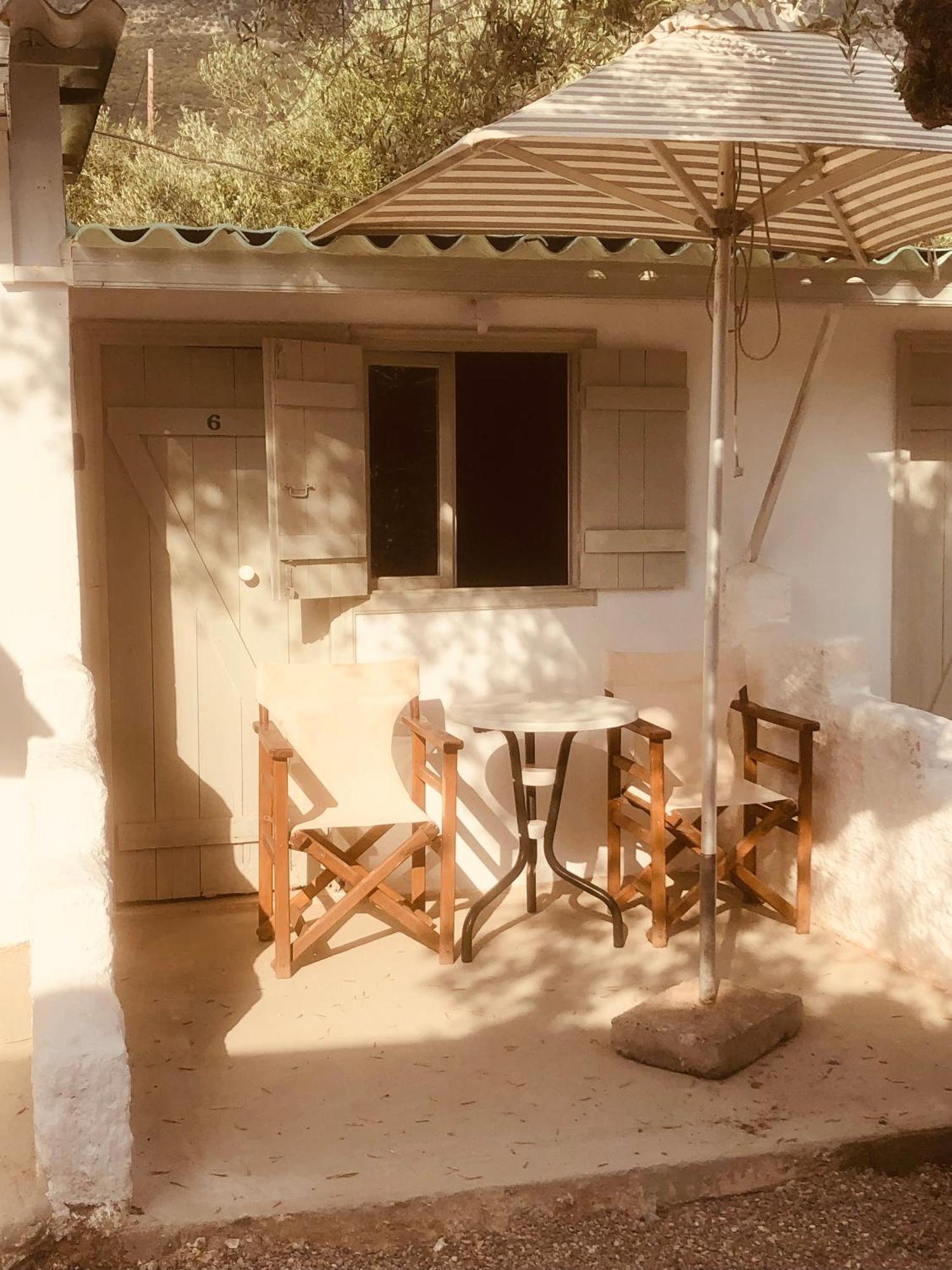 Barreira Beachfront Rooms 6 Каламата Екстер'єр фото